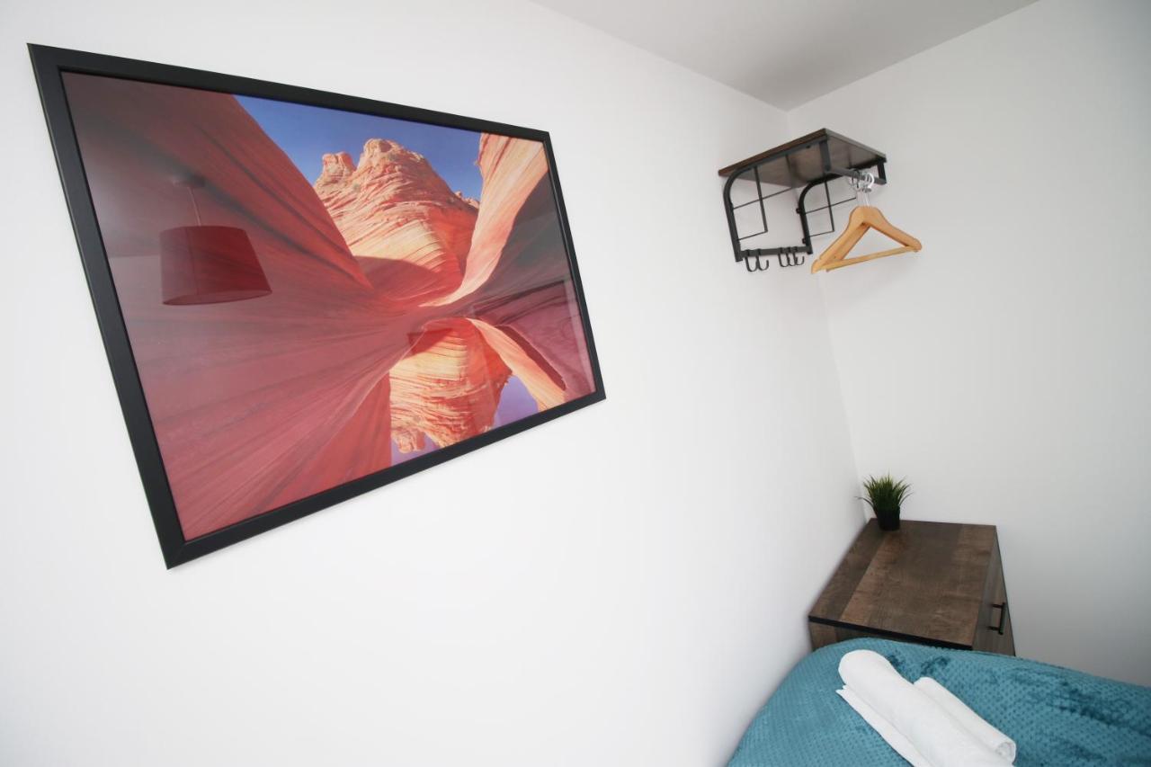 Delft - Spacious Home, High Speed Wi-Fi, Free Parking, Terrace 史云顿 外观 照片